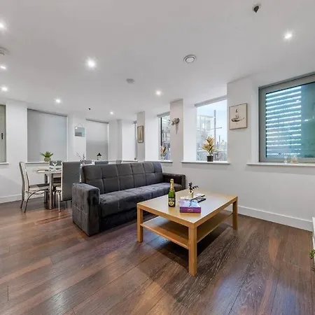 Sleep 7 20 Mins From London Waterloo Bp65 Apartment Exterior photo