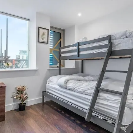 Sleep 7 20 Mins From London Waterloo Bp65 Apartment Exterior photo