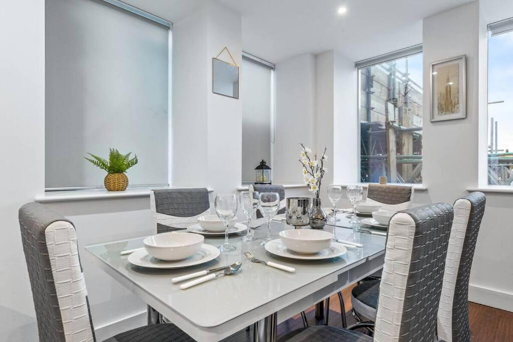 Apartment Sleep 7 20 Mins From Waterloo Bp65